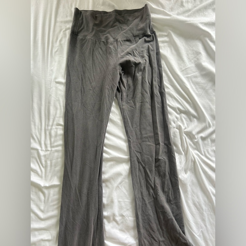 Brandy Melville Flared Leggings